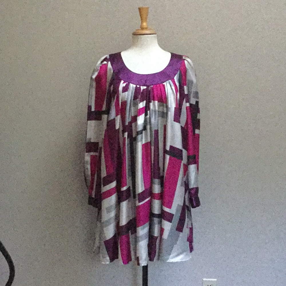 Silk geometric short statement dress scoop neck